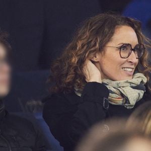 Marie-Sophie Lacarrau et son fils - Célébrités dans les tribunes du match de Ligue 1 McDonald's opposant le Paris Saint-Germain (PSG) à L’AS Monaco (4-1) au Parc des Princes à Paris le 7 février 2024. © Cyril Moreau/Bestimage