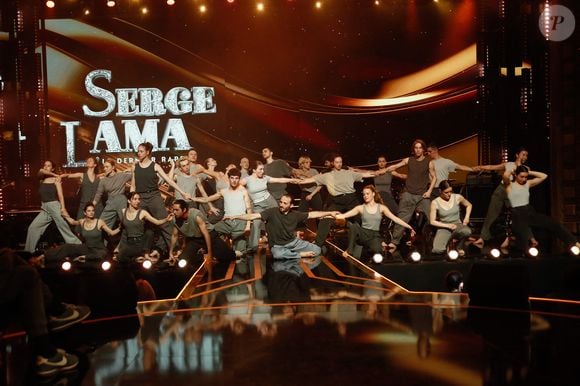 Exclusif - Danseurs du théâtre du corps Pietragalla - Derouault lors de l'enregistrement de l'émission "Serge Lama, le dernier rappel" présentée par F. Bollaert, diffusée le vendredi 21 novembre 2025 sur France 3 à 21h10, au théâtre Marigny à Paris, France, le 29 avril 2025. © Clovis-Moreau/Bestimage