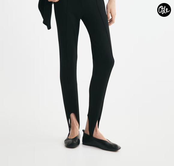 Legging avec plis et sous-pieds
Prix : 39,99 €