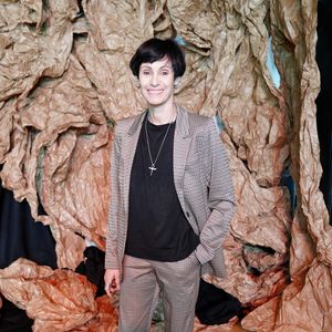 Marie-Claude Pietragalla au front row au défilé Franck Sorbier Collection Haute Couture Automne/Hiver 2025-2026 lors de la Fashion Week de Paris (PFW), au Pavillon Cambon, à Paris, France, le 9 juillet 2025. © Anne-Sophie Guebey/Bestimage