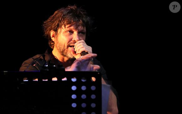 Une aversion pour Bertrand Cantat partagée par les pères des autres fils de l'actrice. 

Bertrand Cantat (ex-membre du groupe "Noir Désir" et actuel membre du groupe "Détroit") fait une pause dans sa carrière musicale et se lance dans une tournée de lecture de textes poétiques avec deux musiciens autour de lui. 
© Patrick Bernard/ Bestimage