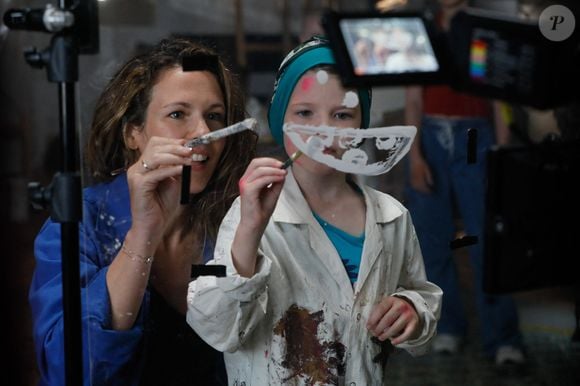 Exclusif - Lorie Pester (Laurie Pester) sur le tournage du clip "Je garde le sourire !" de l'association Laurette Fugain dans les Studios de l'Usine à Paris, France, le 18 septembre 2024. © Christophe Clovis/Bestimage
