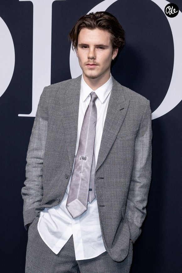 Cruz Beckham lors du défilé Dior lors de la Fashion Week Homme automne-hiver 2023/24 de Paris, France, le 20 janvier 2023. © Olivier Borde/Bestimage 