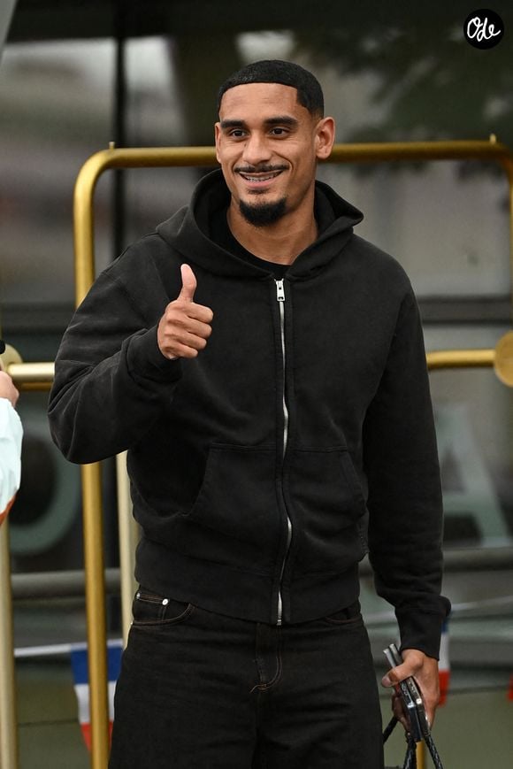 Maxence Lacroix - L'équipe de France de football s'envole du Bourget pour rejoindre Boston aux Etats Unis pour participer à la coupe du monde de la FIFA (du 11 juin au 19 juillet, aux États-Unis, au Canada et au Mexique), le 10 juin 2026. Pierre Perusseau/Bestimage