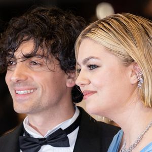 Florian Rossi et Louane assistent au tapis rouge de "The Idol" lors de la 76e édition du festival de Cannes au Palais des Festivals le 22 mai 2023 à Cannes, France. Photo par Shootpix/ABACAPRESS.COM