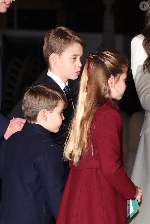 Le prince William et Kate Middleton, le prince et la princesse de Galles et leurs enfants arrivent à un service de chants de Noël à l'abbaye de Westminster à Londres, Royaume-Uni, le 08 décembre 2023. Photo par Stephen Lock / i-Images/ABACAPRESS.COM