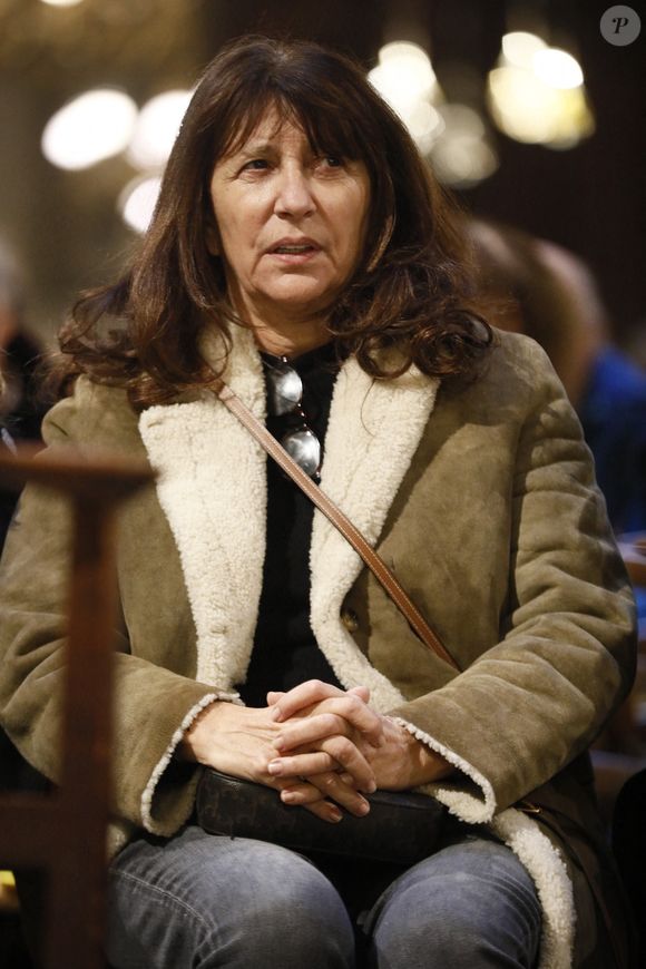 En interview avec "Télé 7 Jours", la directrice artistique des Enfoirés  Anne Marcassus a indiqué la star qu’elle aurait aimé avoir cette année

Exclusif - Anne Marcassus - People à la messe pour le 5ème anniversaire de la mort de Johnny Hallyday en l'église de la Madeleine à Paris le 9 décembre 2022.

© Christophe Clovis / Bestimage