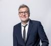 Laurent Ruquier ne s'arrête jamais. L'animateur vedette crée la surprise en s’offrant un nouveau rôle loin des plateaux télé. 

Laurent Ruquier en studio pour l'enregistrement de l'émission "La chanson secrète", présentée par N.Aliagas et diffusée sur TF1
© Guillaume Gaffiot-Cyril Moreau / Bestimage