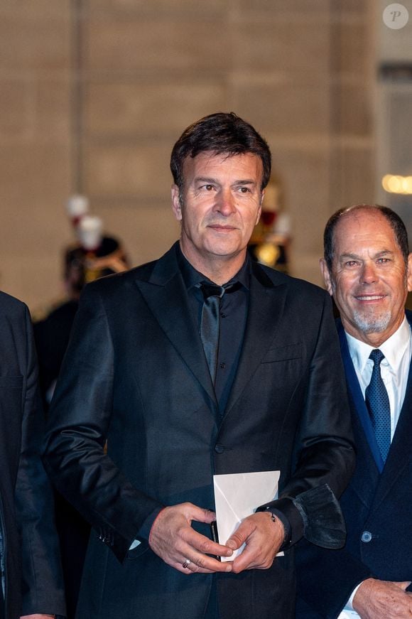 Tony Carreira a quant à lui pris la parole pour expliquer comment il parvenait à vivre malgré la douloureuse épreuve.

Le chanteur portugais Tony Carreira assiste au dîner de la Saison France-Portugal au Palais de l'Elysée à Paris, France, le 11 février 2022. Photo by Ammar Abd Rabbo/ABACAPRESS.COM