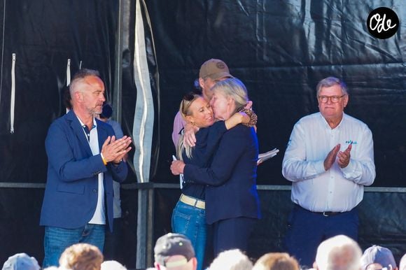 Trois mois après sa disparition, sa femme Perrine Dalin a pris la parole pour la première fois auprès de franceinfo.

Perrine Le Pape-Dalin (femme de Charlie Dalin) - Hommage maritime au regretté marin Charlie Dalin, à Concarneau, Bretagne, France, le 15 septembre 2026. © Guillaume Collet/Bestimage