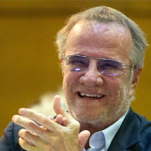 Christophe Lambert assistant à la 159e vente aux enchères des Hospices de Beaune, à Beaune, en France, le 17 novembre 2019. Photo : Aurore Marechal/ABACAPRESS.COM