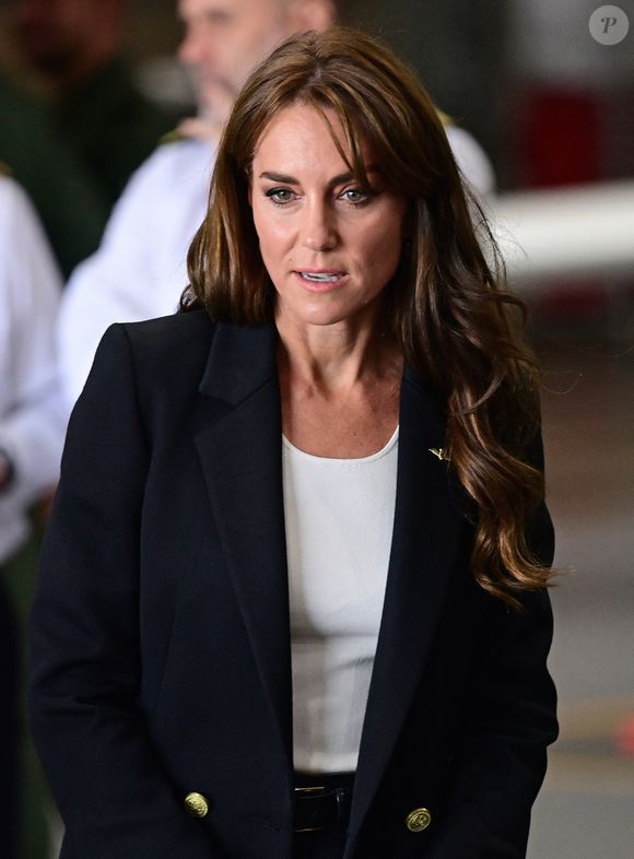 Catherine (Kate) Middleton, princesse de Galles, lors d'une visite à la Royal Naval Air Station (RNAS) Yeovilton, près de Yeovil dans le Somerset, l'une des deux principales stations aériennes de la Royal Navy et l'un des aérodromes militaires les plus fréquentés du Royaume-Uni, le lundi 18 septembre 2023. AGENCE / BESTIMAGE