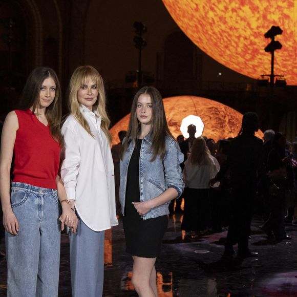 Sunday Rose Kidman Urban, Nicole Kidman, Faith Margaret Kidman-Urban – Photo Call  du Défilé de mode Chanel Collection Printemps-Été 2026 dans le cadre de la Fashion Week de Paris, France, le 6 octobre 2025. © Olivier Borde / Bestimage