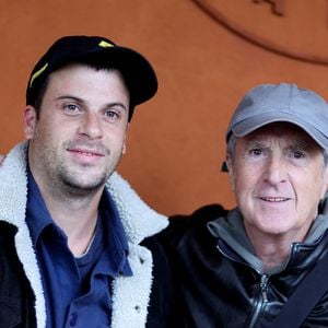 François Cluzet et son fils Paul au village lors des Internationaux de France de tennis de Roland Garros 2024, à Paris, France, le 1er juin 2024. © Jacovides-Moreau/Bestimage