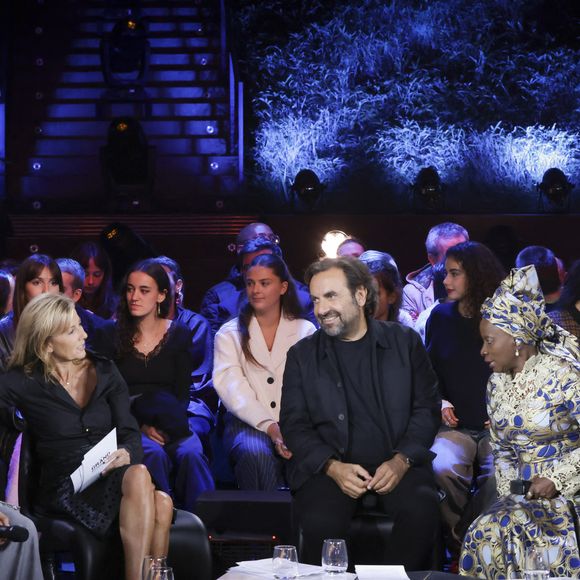Exclusif - Lubiana, Mehdi Kerkouche, Claire Chazal, André Manoukian, Angélique Kidjo, Keblack lors de l'enregistrement de l'émission "Le Grand Echiquier, Spéciale Afrique", présentée par C.Chazal et A.Manoukian et diffusée le 28 août 2025 sur France 2, à Paris, France, le 14 septembre 2024. © Jack Tribeca/Bestimage
