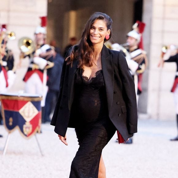 Tatiana Silva (enceinte, ancienne miss Belgique) arrivant au dîner d'état au palais de l'Elysée à Paris en l'honneur de la visite du roi et de la reine de Belgique en France le 14 octobre 2024.

© Dominique Jacovides / Bestimage