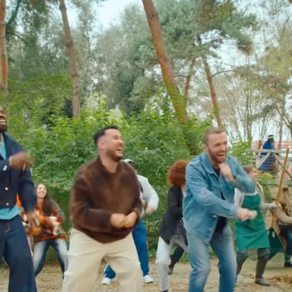 Ce 5 décembre 2024, le club français d'E-sport "Gentes Mates", créé par Lucas Hauchard alias Squeezie, Corentin Houssein (Gotaga) et Kevin Georges (Brawks) a annoncé son intégration officielle à la "Call of Duty League (CDL)" pour la nouvelle saison. 

Lucas Hauchard (Squeezie), Corentin Houssein (Gotaga) et Kevin Georges (Brawks) réunis dans une vidéo de promotion du E-Sport, dévoilée sur la Toile