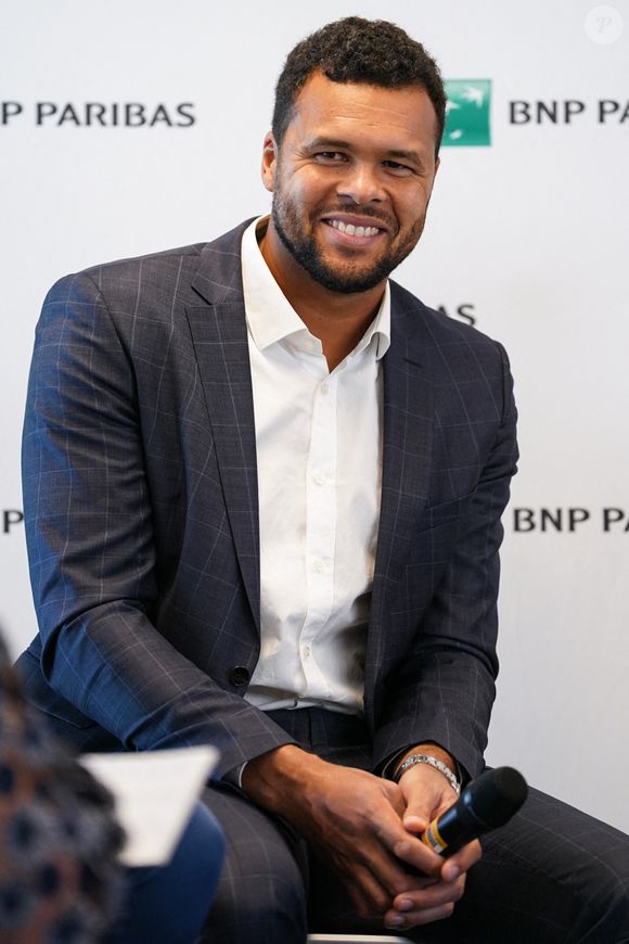 Jo-Wilfried Tsonga, Parrain de la Team BNP Paribas Jeunes Talents lors de la conference de presse Team BNP Paribas Jeunes Talents lors des Internationaux de France de Tennis de Roland Garros, à Paris, France, le 28 mai 2022. © Lia Mancini/Panoramic/Bestimage