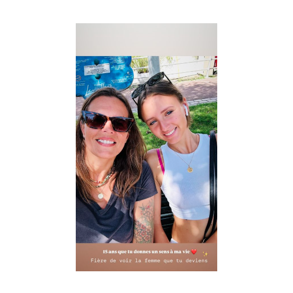 Laure Manaudou pose avec sa fille Manon qui a fêté ses 15 ans le 2 avril 2025