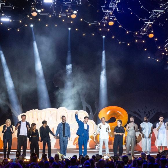 Kev Adams, Nikos Aliagas, Elodie Poux, Chantal Ladesou, Jean-Luc Reichmann,Jarry, Jamel Debbouze, Laurent Ruquier, Nash, Samuel Bambi, Nordine Ganso, Thomas Marty, Inès Reg, Nino Arial durant l'enregistrement de la seconde soirée de "L'humour à la plage" pour la 3eme édition du festival de Juan les Pins à la pinède Gould le 27 juin 2026.  © Jack Tribeca/Bestimage