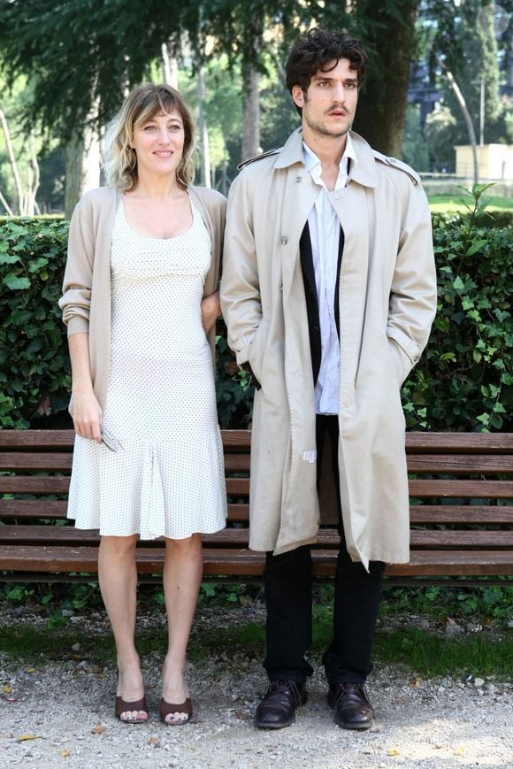 Valeria Bruni Tedeschi et son ex-compagnon Louis Garrel - L'equipe du film "Un Chateau en Italie" de Valeria Bruni Tedeschi a Rome, le 22 Octobre 2013. SGP / BESTIMAGE