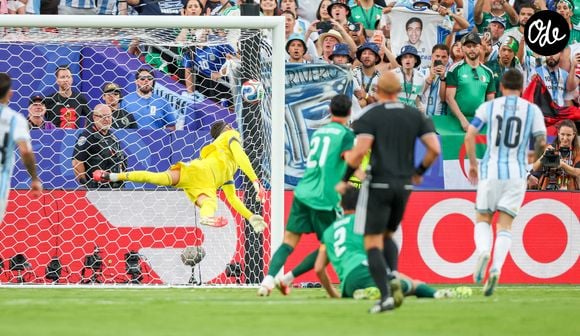 16 JUIN 2026 : Le gardien algérien Luca Zidane (23) n'a pas pu arrêter un tir de l'attaquant argentin Lionel Messi (10) au Kansas City Stadium de Kansas City, dans le Missouri. Roman Puno/CSM (Crédit photo : ? Roman Puno/CSM via ZUMA Press / Bestimage Wire / Bestimage)