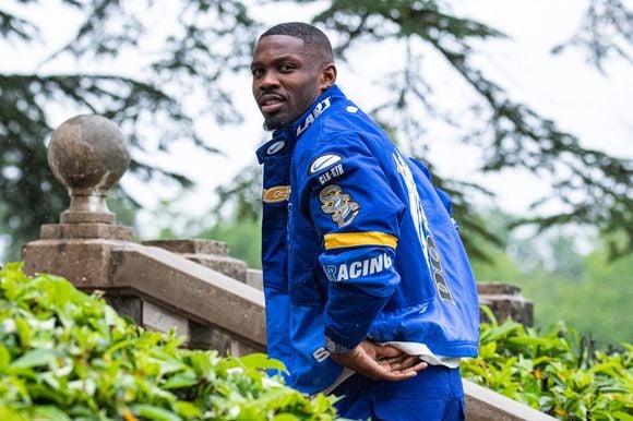 “Quand j’ai enregistré cette vidéo, j’étais déjà enfermée dans sa maison depuis un petit moment”, affirme Charlotte Lavish

Marcus Thuram - Arrivée des joueurs de l’Equipe de France de football à Clairefontaine, le 29 mai 2024. 
© Baptiste Autissier / Panoramic / Bestimage