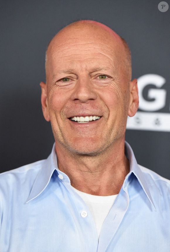 L'acteur est atteint d'une démence fronto-temporale

Bruce Willis assiste au combat Floyd Mayweather Jr vs Conor McGregor à la T-Mobile Arena, Las Vegas le 26 août 2017. Photo by Lionel Hahn/AbacaPress.com