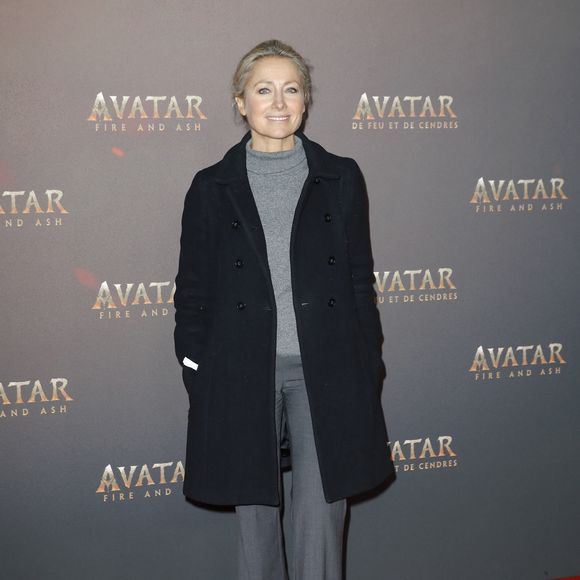 Anne-Sophie Lapix à l'avant-première du film "Avatar : Fire and Ash" (Avatar : de Feu et de Cendres) à la Seine Musicale de Boulogne-Billancourt le 5 décembre 2025.

© Marc Ausset-Lacroix/Bestimage
