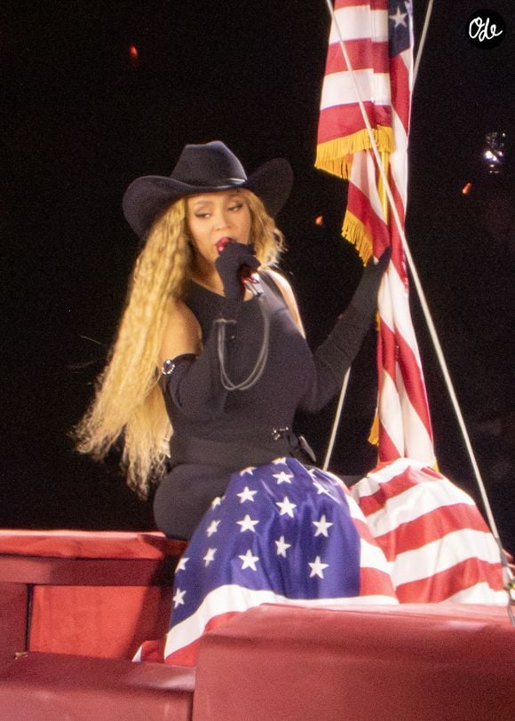 Beyoncé donne le coup d'envoi de la partie britannique de sa tournée "Cowboy Carter" au Tottenham Hotspur Stadium, à Londres. Londres, Royaume-Uni, le 5 juin 2025. Photo : Cover Images/ABACAPRESS.COM