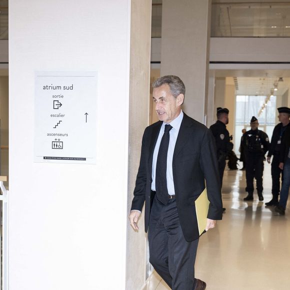L'ancien président français Nicolas Sarkozy (qui vient de fêter ses 70 ans hier le 28 janvier) - N.Sarkozy et 11 autres prévenus arrivent au tribunal de Paris pour leur procès pour des accusations de financement illégal de la campagne présidentielle victorieuse de 2007 par le dictateur M.Kadhafi, le 29 janvier 2025. © Pierre Perusseau/Bestimage