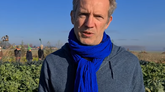 Cléa 2022 : Rencontre avec l'artiste Nicolas Grard / Pévèle Carembault - YouTube