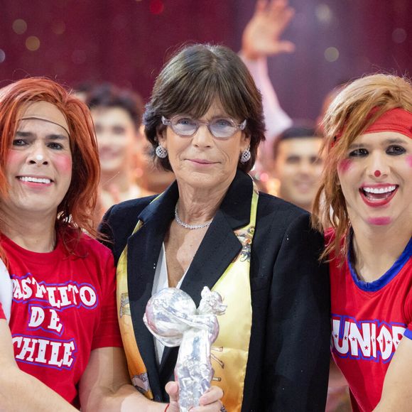 La princesse Stéphanie de Monaco offre le "Clown d’Argent" à ‘Pastelito de Chile and Junior’ - Soirée de clôture du 47ème Festival International du Cirque de Monte-Carlo sous le chapiteau de Fontvieille à Monaco, le 21 janvier 2025. © Olivier Huitel / Pool Monaco / Bestimage