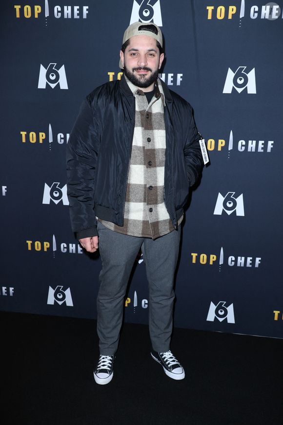 Toutefois, aucun autre élément sur l'âge ni le prénom de sa fille. De même, l'identité de la maman n'est pas évoquée.

Merouan Bounekraf assiste à la première de Top Chef Saison 15 le 11 mars 2024 à Paris, France. Photo by Jerome Domine/ABACAPRESS.COM