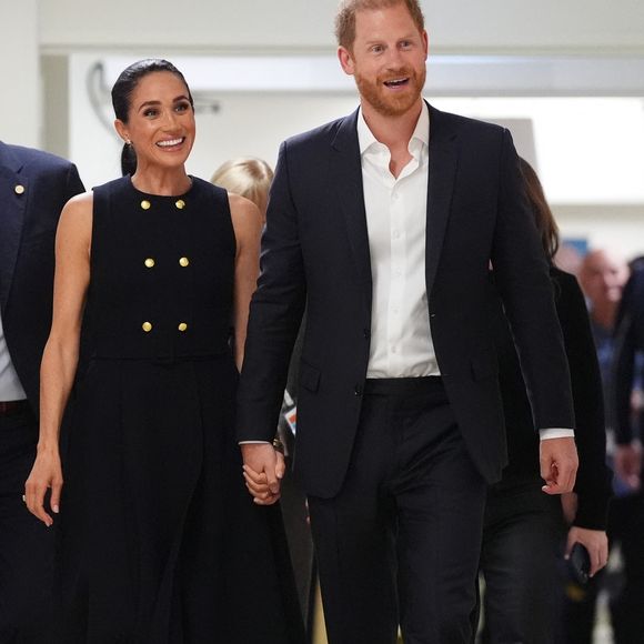 Le duc et la duchesse de Sussex (le prince Harry et Meghan Markle) lors d'une visite au Royal Children's Hospital de Melbourne, dans l'État de Victoria, au premier jour de leur voyage officiel en Australie. Date de la photo. © Jonathan Brady / PA Photos / Bestimage