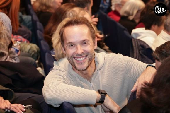 Damien Thévenot dans le public du concert de Hugues Aufray au Dôme de Paris le 9 novembre 2025.

© Jack Tribeca / Bestimage