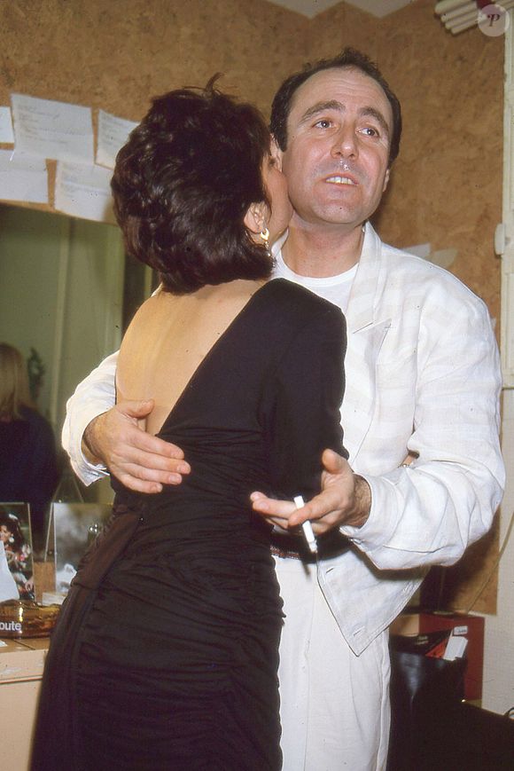 Michel Delpech et sa femme Geneviève à l'Olympia à Paris le 7 avril 1984.