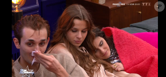 Les élèves de la Star Academy découvrent la lettre d'adieu que laissée par Ema qui a pris la décision de quitter l'aventure. Quotidienne de la "Star Academy" du 15 novembre 2025 sur TF1