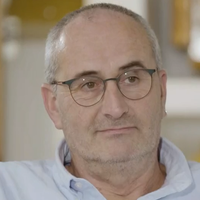 L'amour est dans le pré : Qu'est-ce que la gynécomastie, à l'origine du développement de la poitrine de Gilles ?
