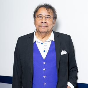Exclusif - Laurent Voulzy en backstage de l'enregistrement de l'émission "Famille je vous aime" présentée par M.Drucker et qui sera diffusée le 29 décembre sur France 3, au studio Rive gauche, à Paris, France, le 2 décembre 2025. © Gaffiot-Perusseau/Bestimage