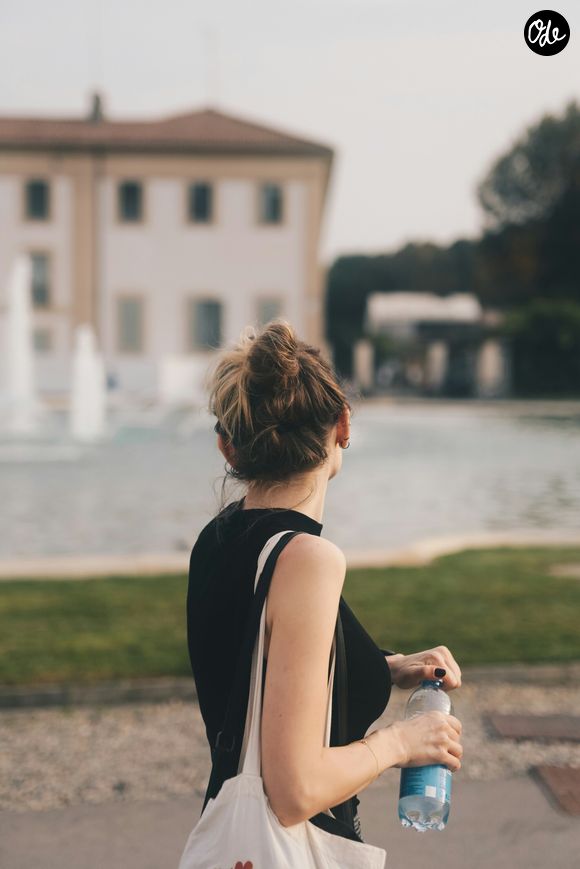 Dès cet instant, les germes de l'air ambiant peuvent pénétrer dans la bouteille où ils risquent de se développer très rapidement.
