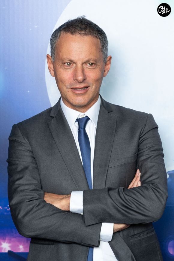 Marc-Olivier Fogiel pose pour une séance photo lors du gala de charité organisé par l'Institut Rafael et la Fondation ZAG au Pavillon Gabriel à Paris, le 12 novembre 2024. Photo : Alexis Jumeau/ABACAPRESS.COM