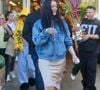L'art de superposer les textures et de travailler chaque détail crée un contraste visuel sur chaque tenue de Rihanna.

Exclusif - Rihanna à Beverly Hills.

© Bestimage