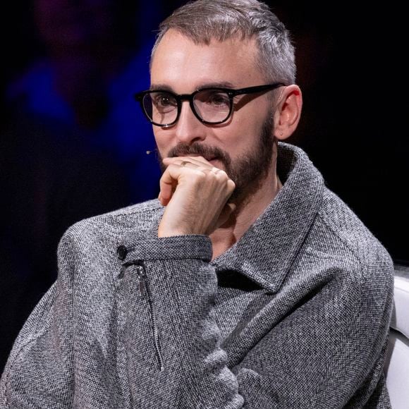 Christophe Willem sur le plateau de l'émission "La chanson secrète 13", présentée par Nikos Aliagas et diffusée le 29 décembre 2024 sur TF1.

© Guillaume Gaffiot-Cyril Moreau / Bestimage