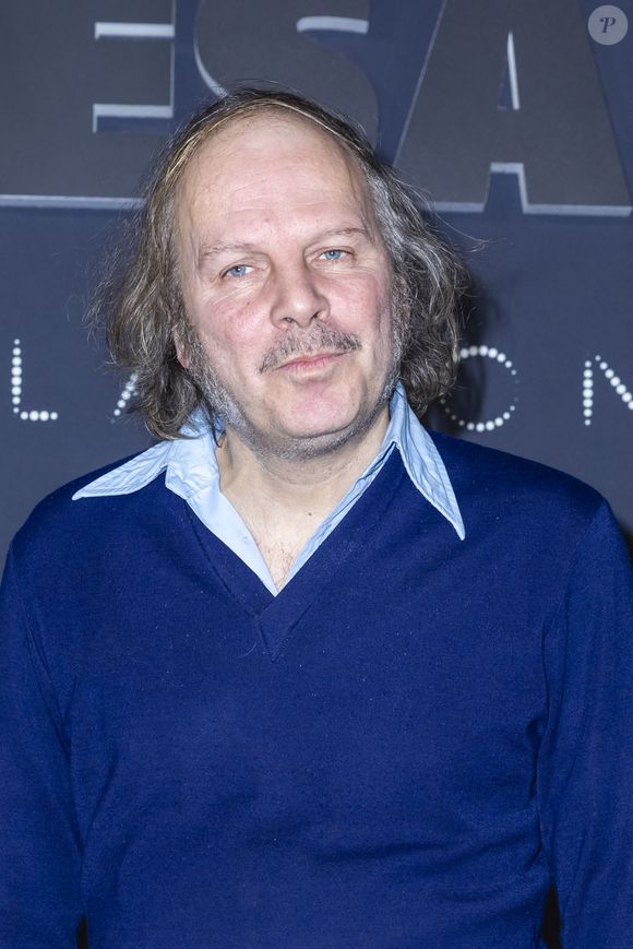 Philippe Katerine au photocall du dîner César Révélations 2024 à L'Élysée Montmartre à Paris le 15 janvier 2024. © Olivier Borde / Bestimage