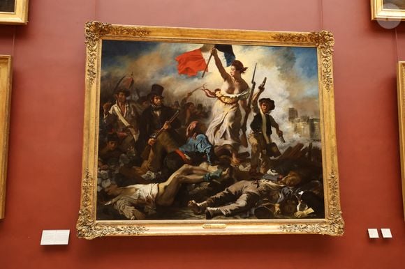 Son ancien propriétaire ignorait totalement sa valeur et envisageait même de le céder sur Leboncoin.

La ministre de la Culture Rachida Dati lors de la remise en place de la monumentale toile d'Eugène Delacroix "La Liberté guidant le peuple" après six mois de restauration au musée du Louvre à Paris, France, le 30 avril 2024. Après une restauration d'un peu plus de six mois, La Liberté guidant le peuple retrouve le musée du Louvre. La monumentale toile d'Eugène Delacroix (1798-1863) sera de nouveau présentée au public dans la salle Mollien à partir de ce jeudi 2 mai. Le tableau révèle des secrets jusque-là inconnus. © Denis Guignebourg/Bestimage