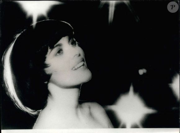 Mireille Mathieu en 1976 
©Keystone USA Collection / Bestimage