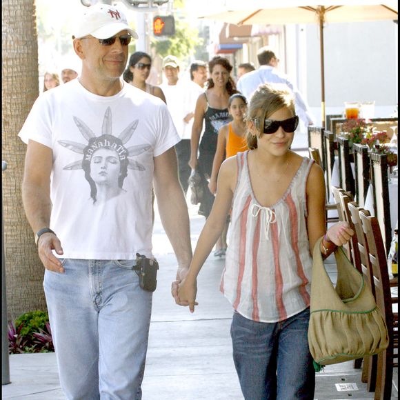 Exclusif - Bruce Willis et Tallulah Willis sur Sunset Boulevard.

Photo : Sunset Photo Agency / Bestimage