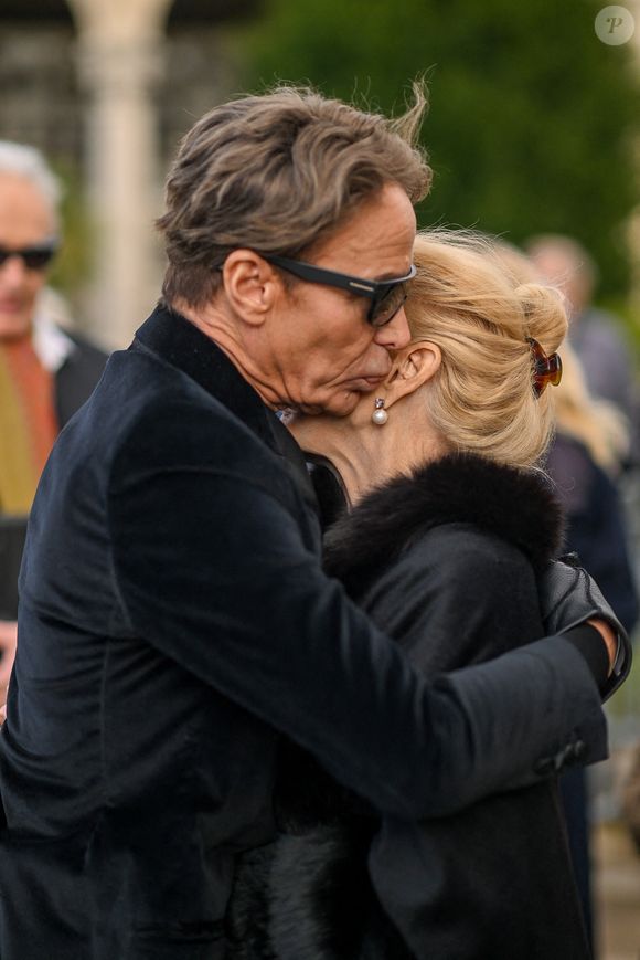 Lloyd Klein - Obsèques de Jocelyne Wildenstein (femme chat) au crématorium du cimetière du Père-Lachaise à Paris, France. © Pierre Perusseau/Bestimage
