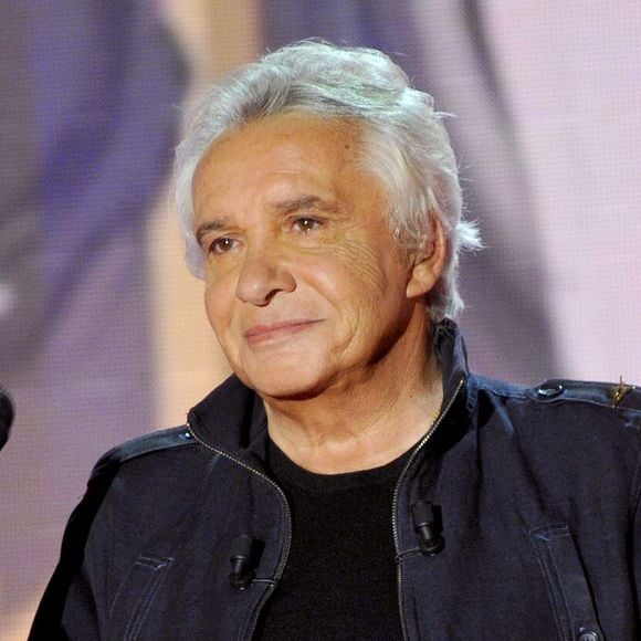 Depuis qu'il a annoncé prendre sa retraite, Michel Sardou a décidé de profiter un peu plus de la vie. 

Michel Sardou - Emission Vivement dimanche ©COADIC GUIREC / BESTIMAGE